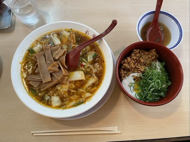 彩華ラーメン