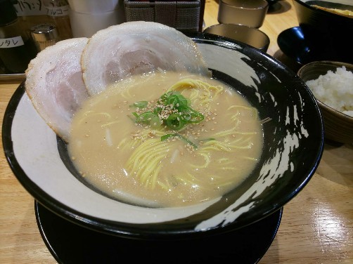 ホルモンラーメン