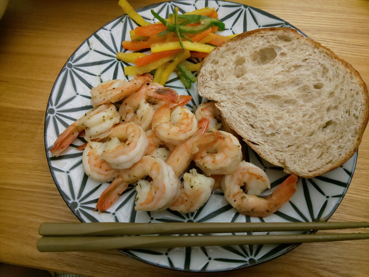 永岡家―夏休みは少しこった手料理を（蒸しエビとフランスパン）